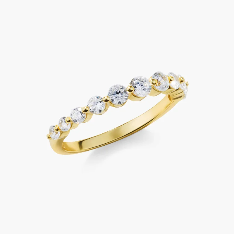 gold ladies rings-Graduated Brilliant Round Ring